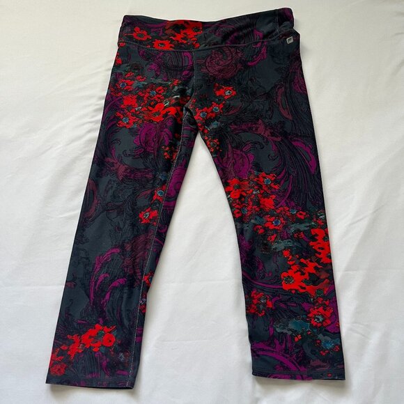 Fabletics PowerHold Mid-Rise Legging Romantic Print Size Medium - Picture 3 of 7